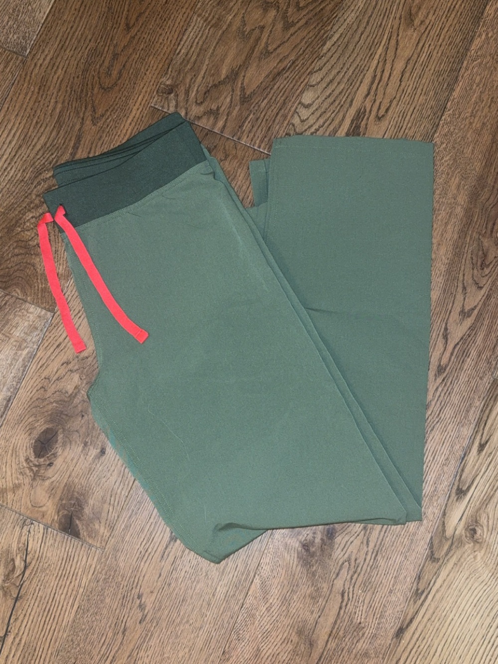 Figs Olive Green ST